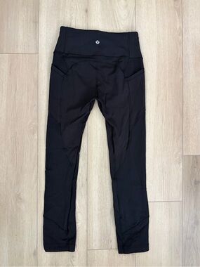 Lululemon Black High-Rise Leggings Side Pockets Athletic Yoga Pants